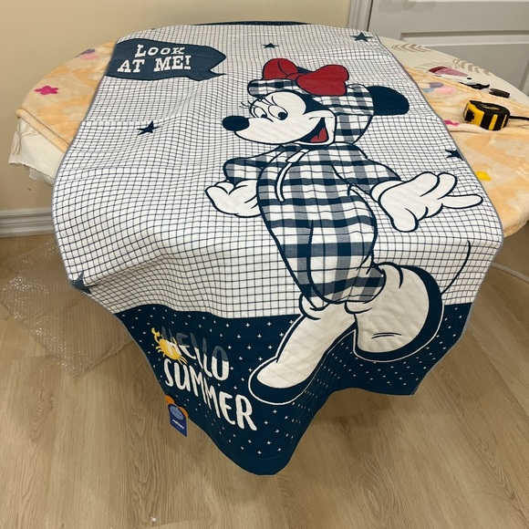 Disney Kids beach towl - Picture 3 of 6